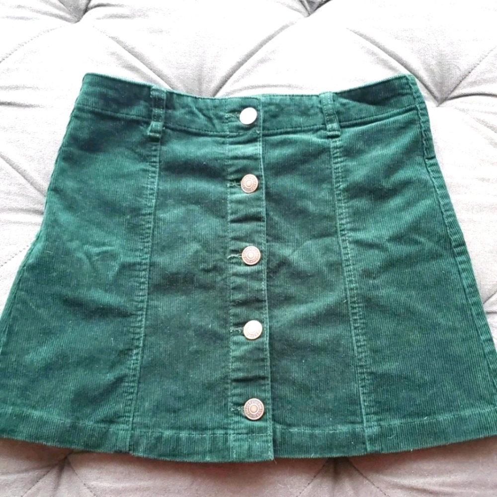 NWT FOREVER 21 HUNTER GREEN MINI SKIRT